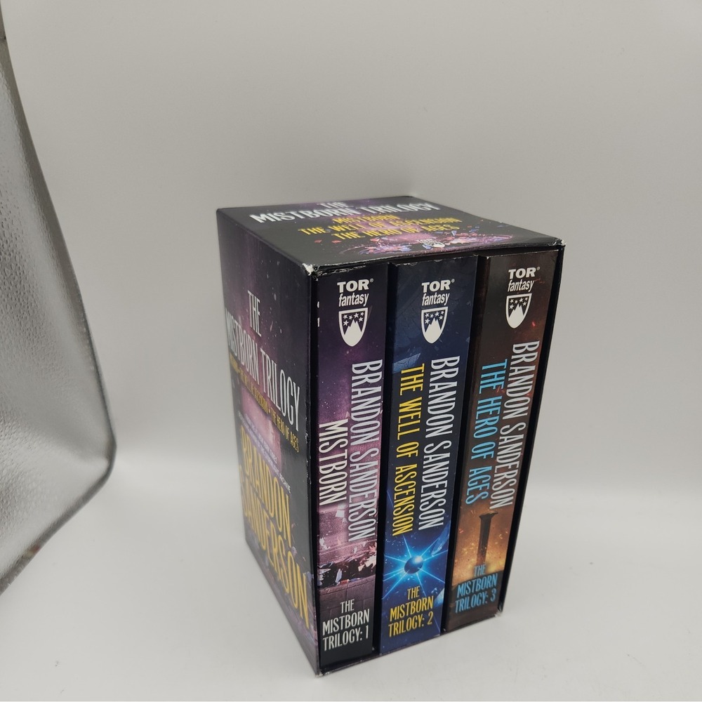 Mistborn Trilogy Brandon Sanderson Tor Fantasy Box Set 3 Books Paperback Epic